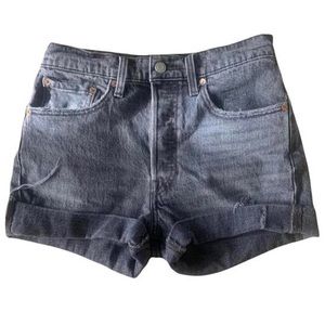 dark wash black denim levi 501 shorts 26/27